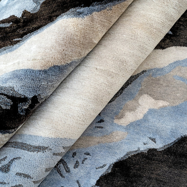 Blue Grey Abstract Round Handmade Silk Rug for Living Room and Foyer.
