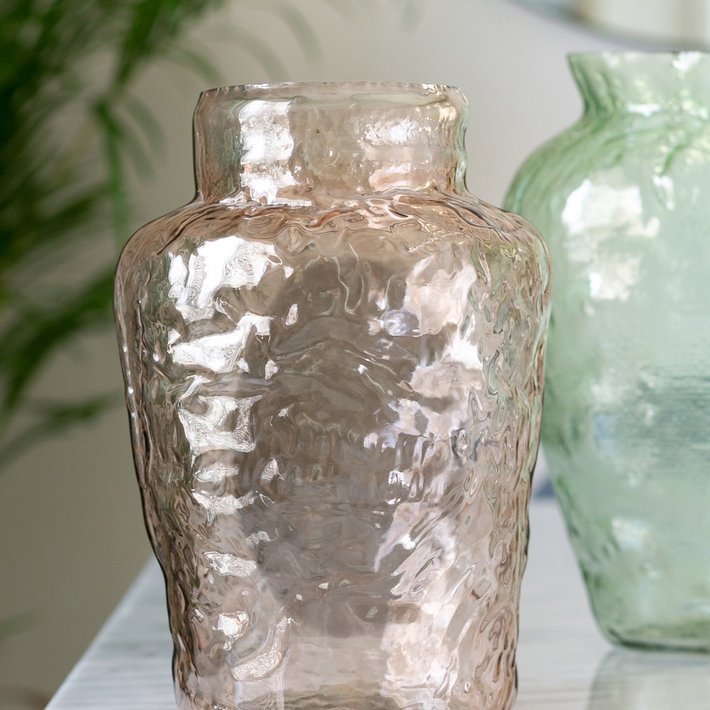 LUNA GLASS VASE - BURGUNDY