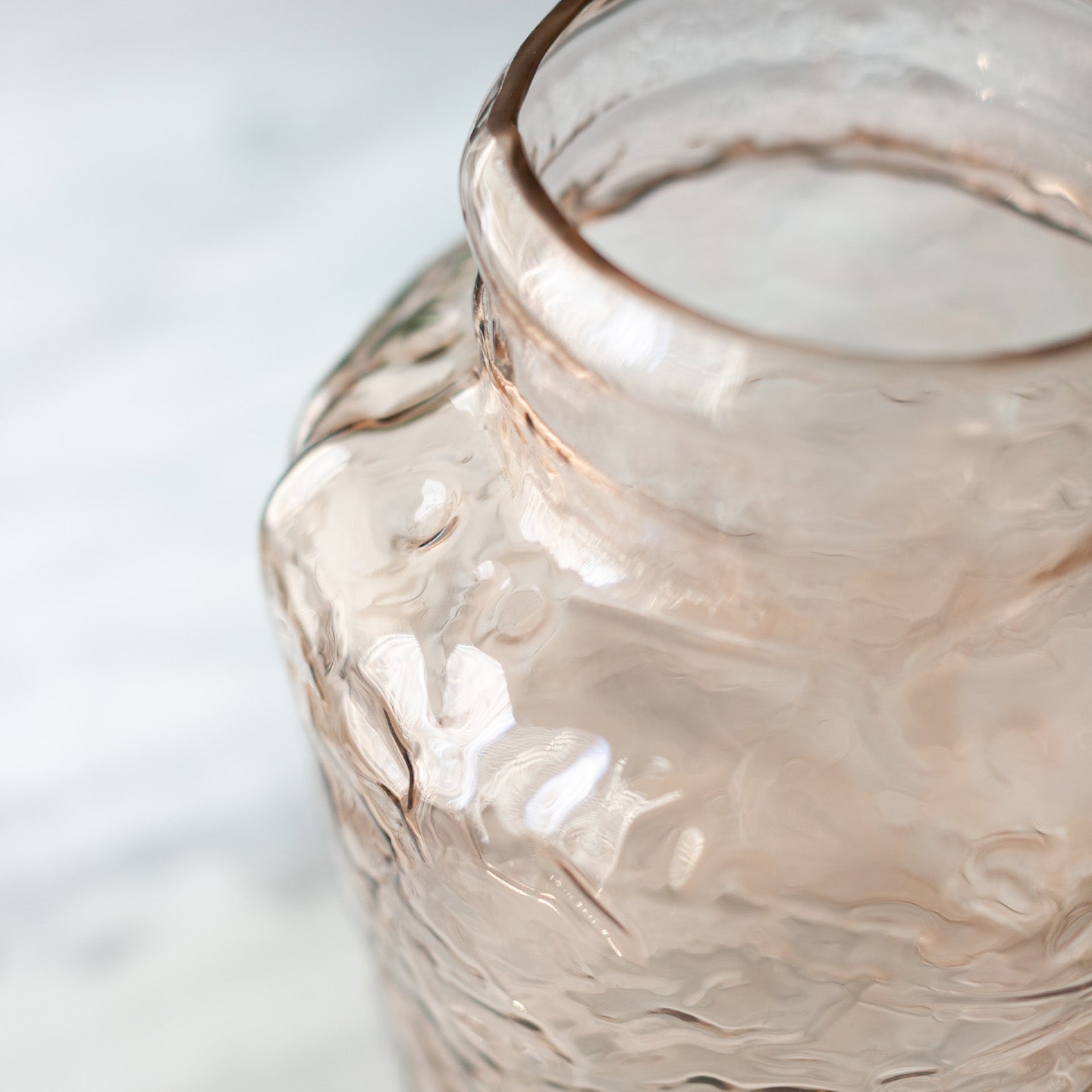 LUNA GLASS VASE - BURGUNDY