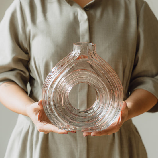 MUSE GLASS VASE