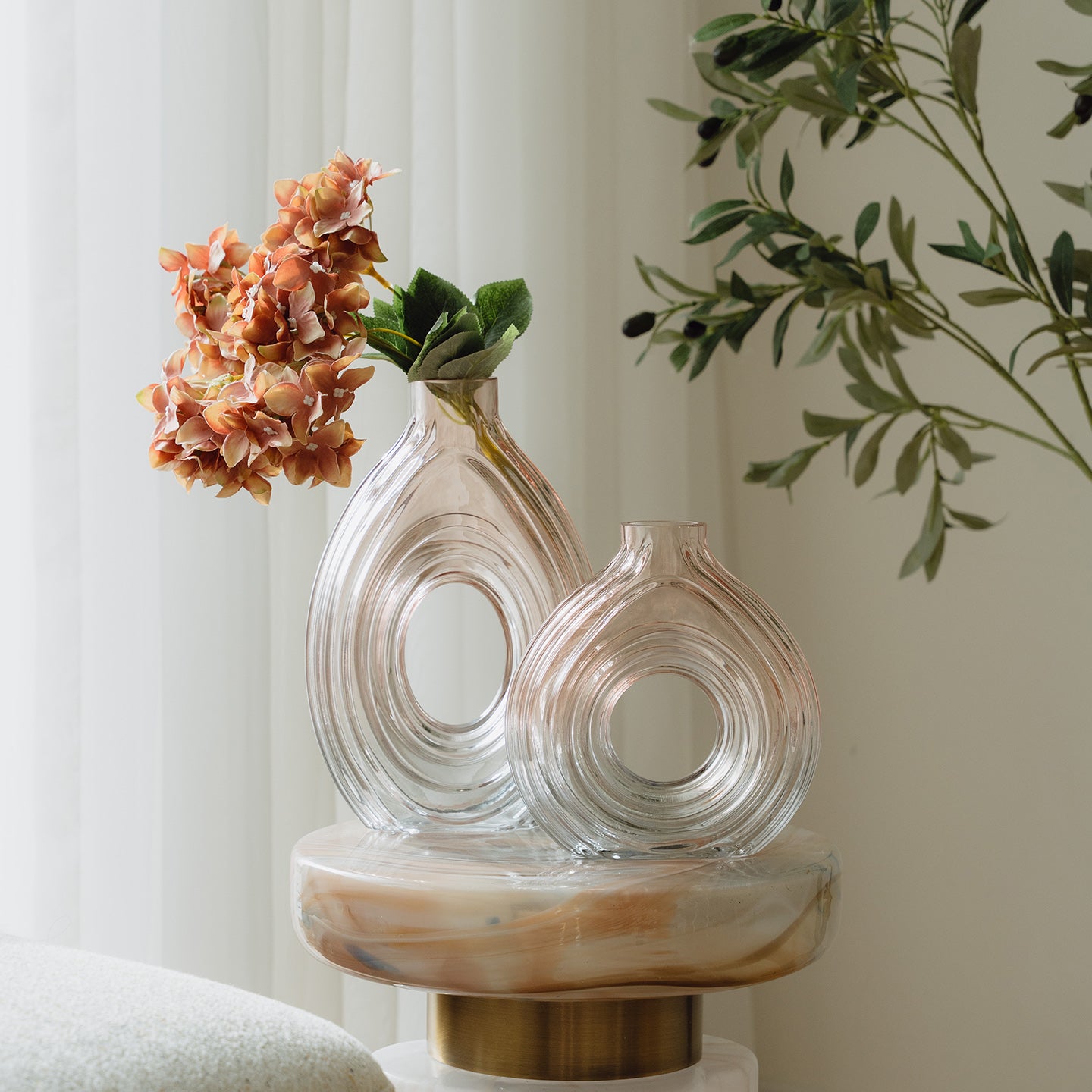 MUSE GLASS VASE