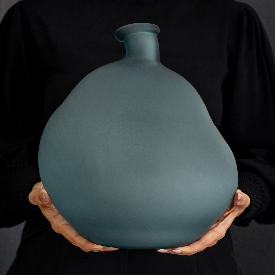 MIZU GLASS VASE