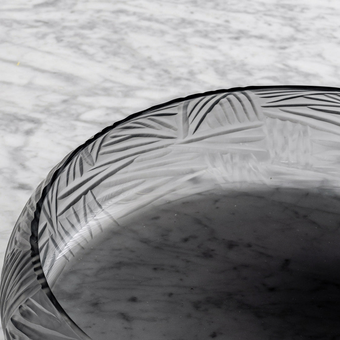 Solara grey crystal cut glass bowl with hand-cut pattern, elegant round decorative centerpiece for luxury home décor