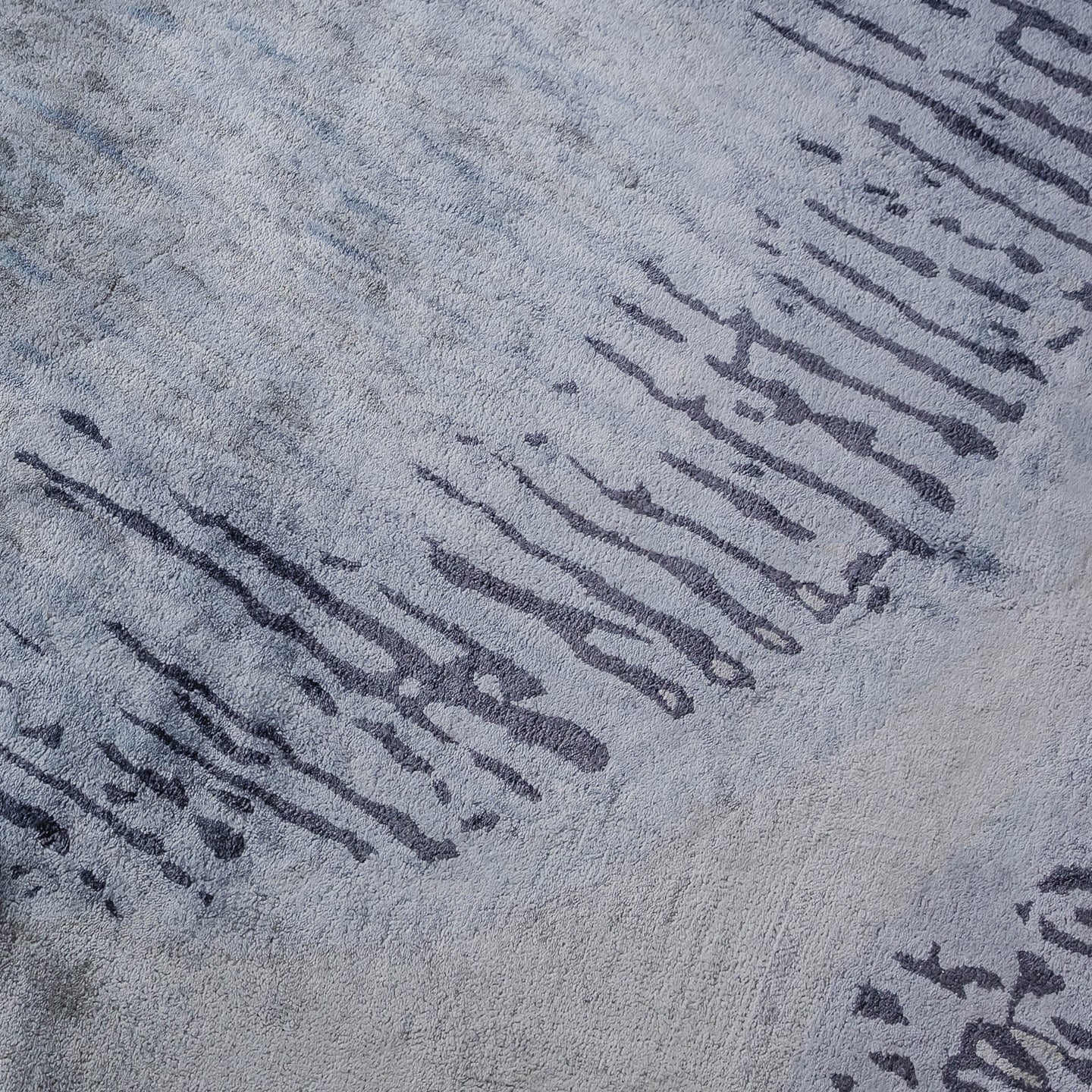 SHADOWSCAPE RUG